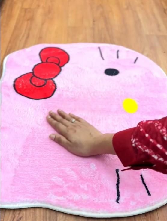 Non-Slip Cartoon Cute Door Mat – Soft, Absorbent & Adorable Entry Rug for Home 🐾💖