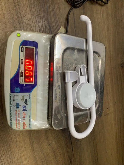 Towel Holder – Stylish, Strong & Space-Saving Solution!